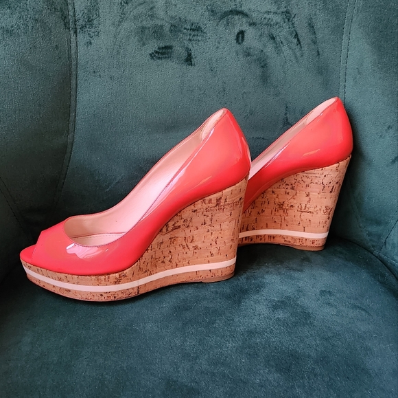 PRADA Pink Patent Leather Peep-Toe Cork Wedges 7 - Picture 2 of 9